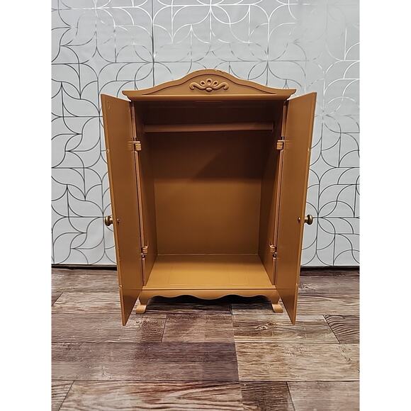 Madeline Old House In Paris Dollhouse Furniture Armoire Wardrobe Eden Toys Vtg - Picture 2 of 5